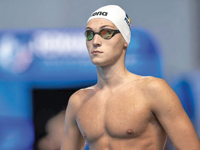 Business sportiv. Pariul ZF pe viitorii campioni. Ştefan Vasilescu, înotător, 17 ani: Un sportiv de performanţă trebuie să fie ambiţios, disciplinat şi dornic de muncă
