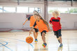 Business sportiv. Organizaţia Europeană de Sport: Promovarea sportului poate fi făcută prin a oferi copiilor şi tinerilor posibilitatea să încerce diferite sporturi în şcoală. Aproape toţi copiii vor găsi un sport care să le placă