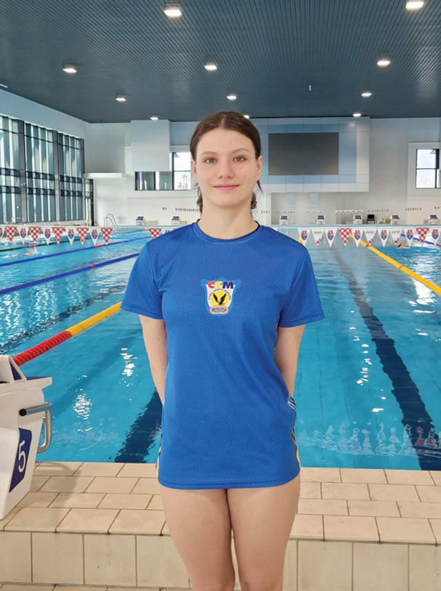 #superstories. Business sportiv. Pariul ZF pe viitorii campioni. Theodora Maria Dumitru, 14 ani, înot Prin înot, am învăţat că rezultatele măreţe au în spate multă muncă, iar perseverenţa şi munca duc la rezultate sigure