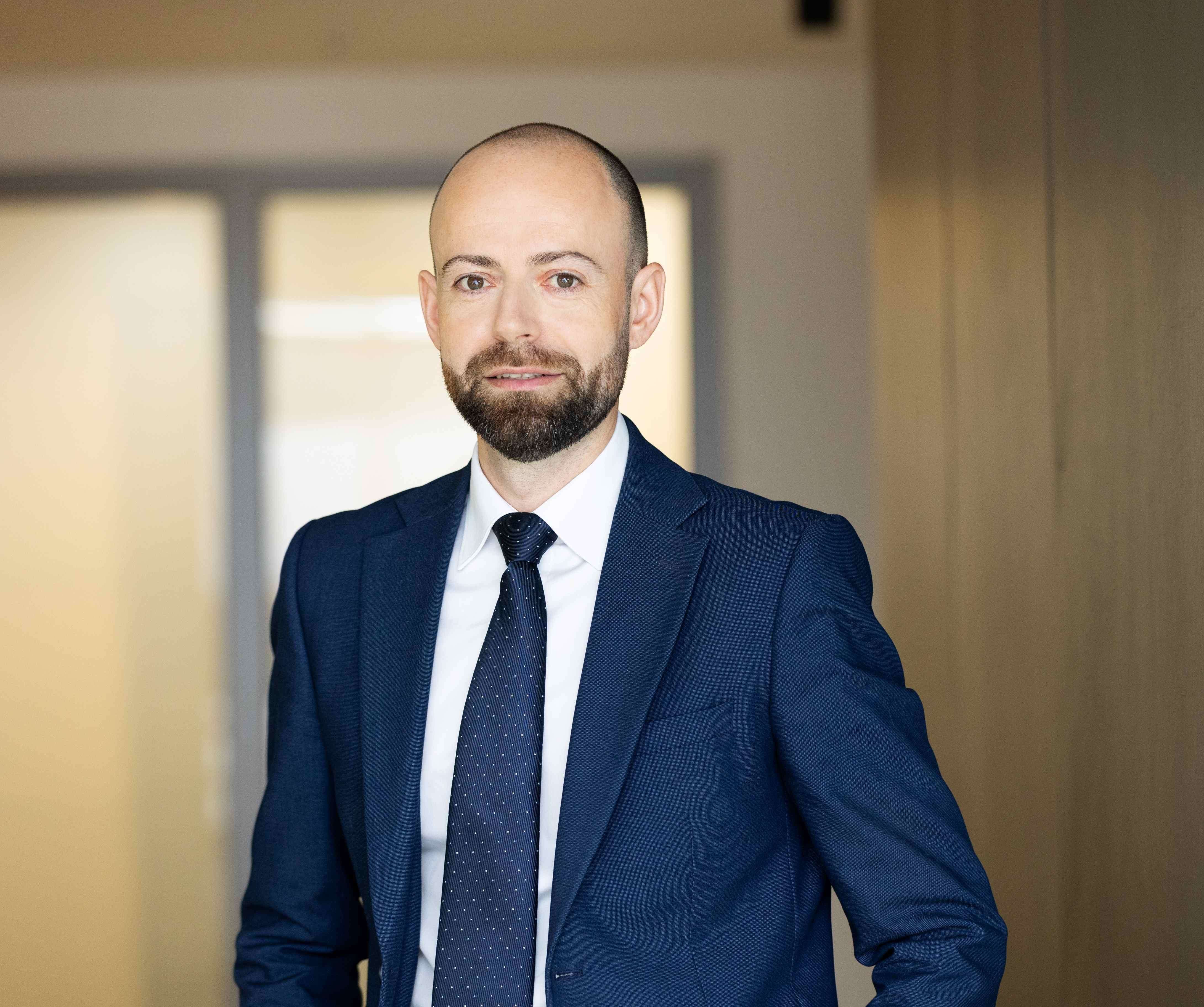 EY România îşi extinde echipa de parteneri prin recrutarea lui Sebastian Popescu, care a preluat şi coordonarea liniei de servicii Consultanţă în domeniul Granturilor şi Stimulentelor