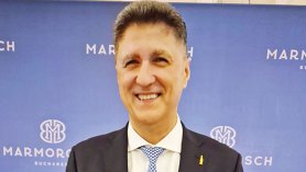 Interviu ZF în exclusivitate. Călin Drăgan, preşedintele Coca-Cola Japonia, companie cu vânzări de 6 mld. $, a vrut să se facă asistent universitar, dar a început în 1993 la Coca-Cola numărând navetele în depozit: "Generaţia mea era mai «fomistă». Consecvenţa m-a scos pe mine din rând. Mi-ar plăcea să pot să ajut România să facă diferenţa în Europa şi în lume"