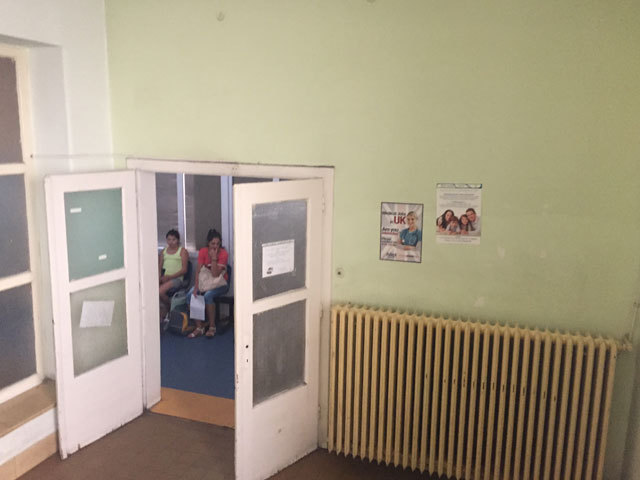 Firmele de recrutare vânează medici români pentru joburi în străinătate direct în spitalele de stat