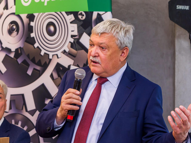 România, o ţară bună pentru investiţii. Milionarul Sándor Csányi, puternicul preşedinte al OTP Bank, vrea să dezvolte proiecte imobiliare în Oradea, după investiţiile realizate în industria lactatelor din România