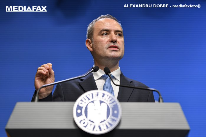 Ce spune Ministerul de Finanţe despre datele Eurostat privind deficitul: „Evoluţia confirmă eficienţa măsurilor de echilibrare bugetară adoptate în a doua parte a anului trecut”. România are încă cel mai mare deficit din UE, de 7,9%, în scădere de la 9,3%