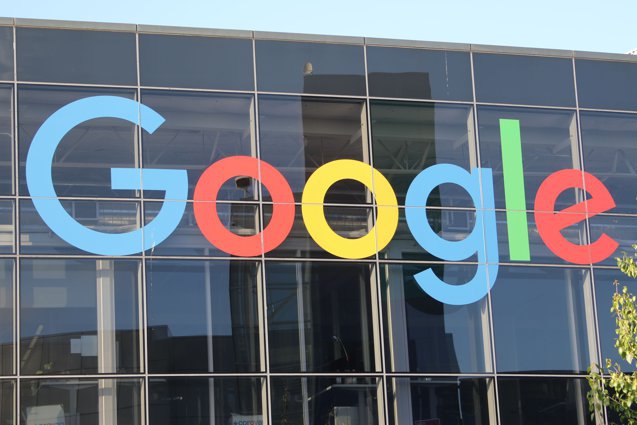 Sume fără precedent se duc în AI: Google se pregăteşte să dubleze cheltuielile cu AI la 185 mld. dolari, după ce a raportat pentru prima oară în istorie venituri anuale de peste 400 mld. de dolari