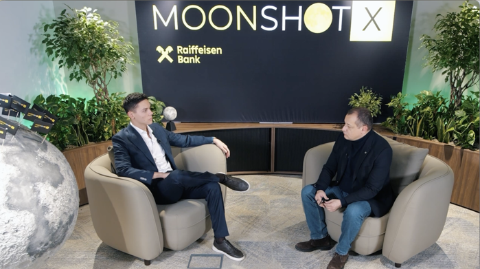 Raiffeisen Bank România şi InnovX lansează MagicMoon, competiţie pentru tinerii antreprenori care doresc să se extindă internaţional. Cristian Sporiş, Raiffeisen: MagicMoon ţinteşte generaţia tânără de antreprenori care visează. David Popovici, ambasador 