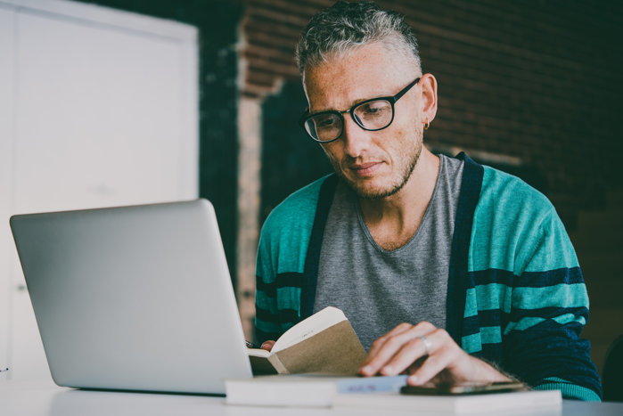 ​Cursa competenţelor: Unu din patru adulţi din UE învaţă constant. România, sub linia de plutire la upskilling