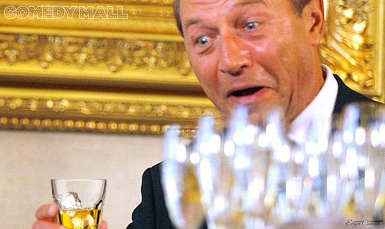 Traian Băsescu se bucură ca un copil de ploaia de gheaţă