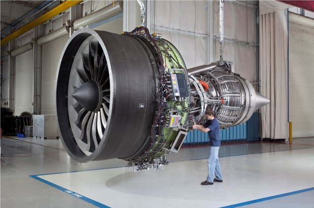 mai mare motor avion lume devine şi mai mare