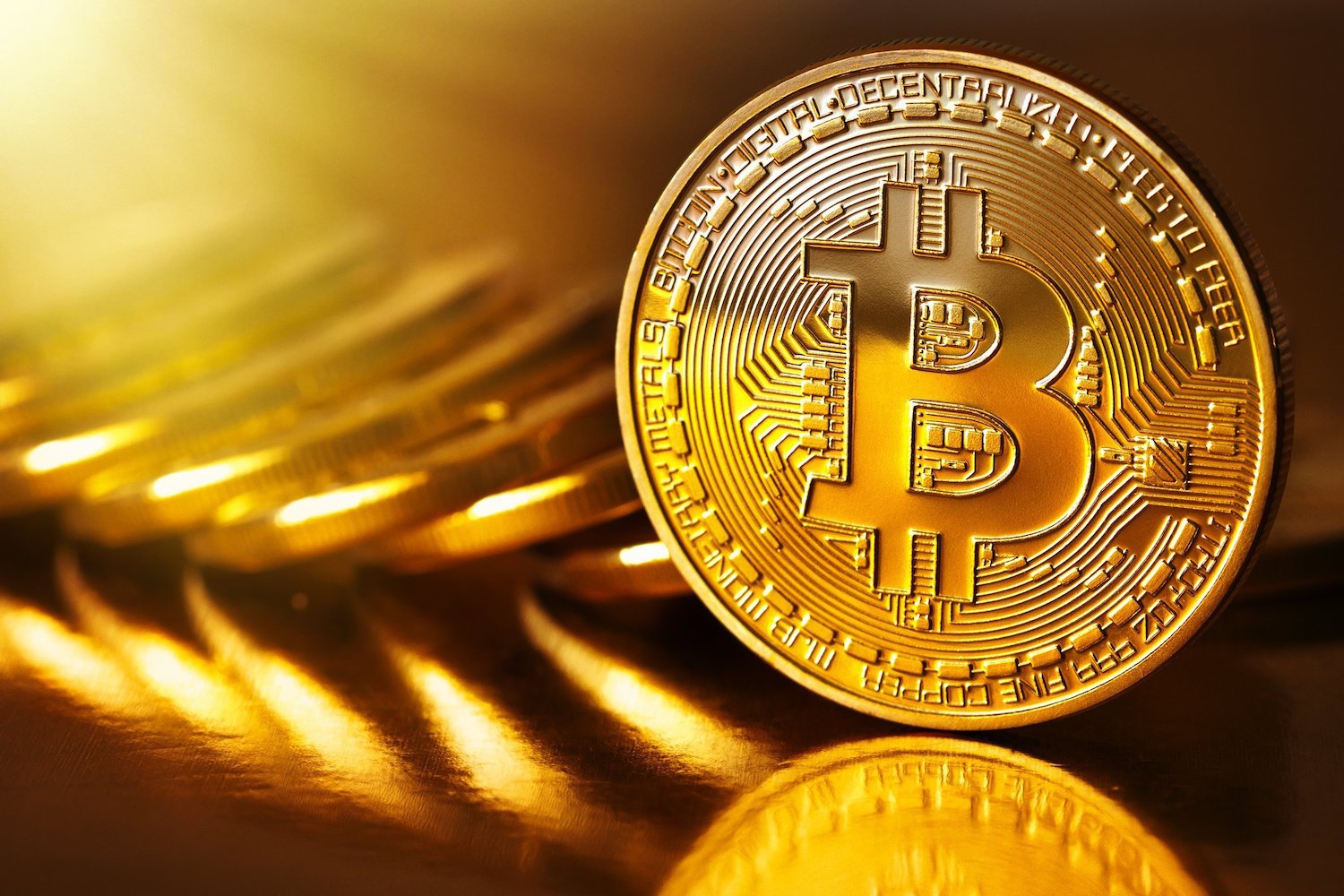 Bitcoin se apropie de 18.000 de dolari