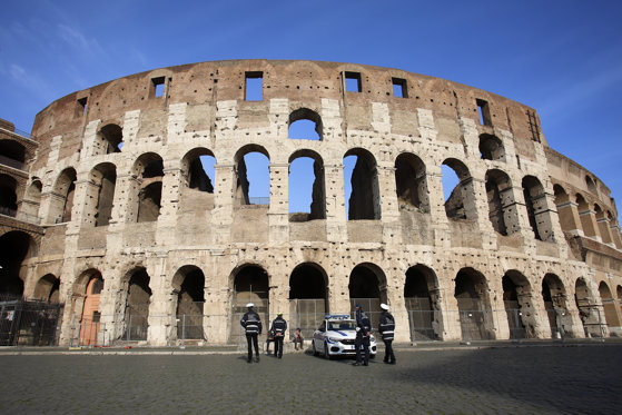 L’orgoglio di Roma, il famoso Colosseo, è stato verificato da Deloitte.  Il monumento è stato valutato 79 miliardi di euro