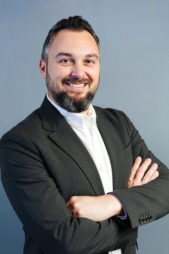 Daniel Dărăban, Vice President of Products, Business Solutions Group, Bitdefender: „Nu mă văd retrăgându-mă complet. Cred că voi continua întotdeauna să construiesc sau să analizez idei, într-o formă sau alta. Dar mă văd într-un ritm mult mai liniştit, cu mai mult timp dedicat pasiunilor şi lucrurilor care cer răbdare.”