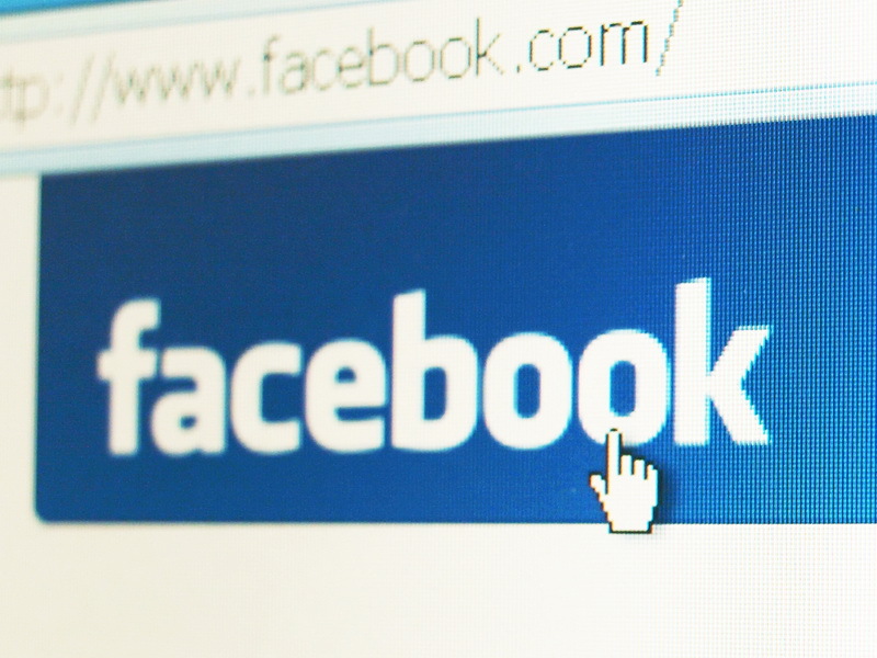 Bursa de Valori Bucureşti a pus ochii pe Facebook. Acţiunile reţelei de socializare ar putea fi tranzacţionate în România