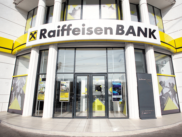 Jurnaliştii britanici de la The Banker susţin că banca anului în România este Raiffeisen Bank