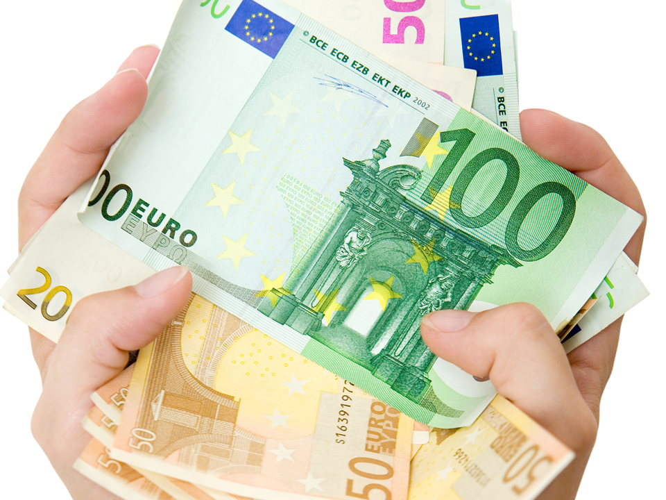 Cursul BNR. Cursul valutar euro al zilei de marţi, 8 iulie 2014