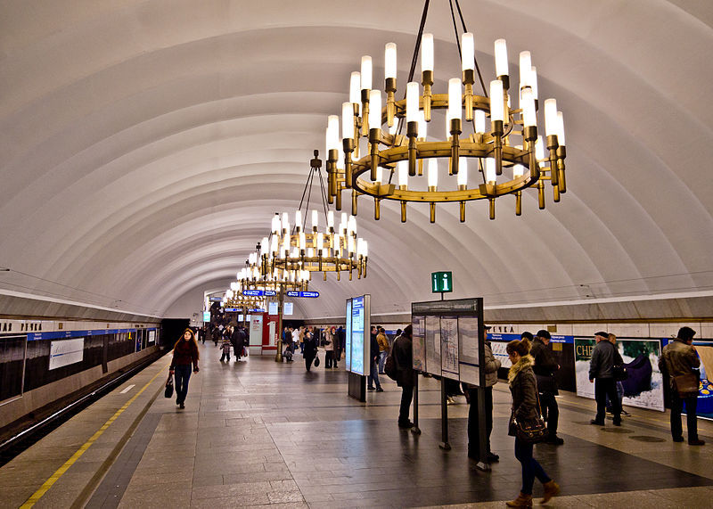 Controverse în Rusia privind denumirea "Bucureşti" a unei staţii de metrou din Sankt-Petersburg