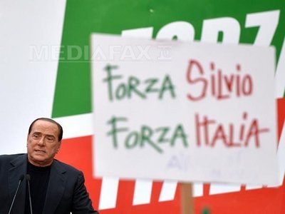 Cinci miniştri din cadrul partidului lui Berlusconi au demisionat