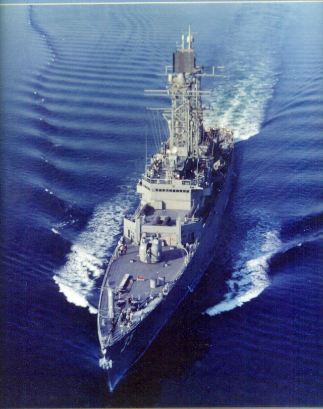 Distrugătorul USS Truxtun vine în portul Constanţa 