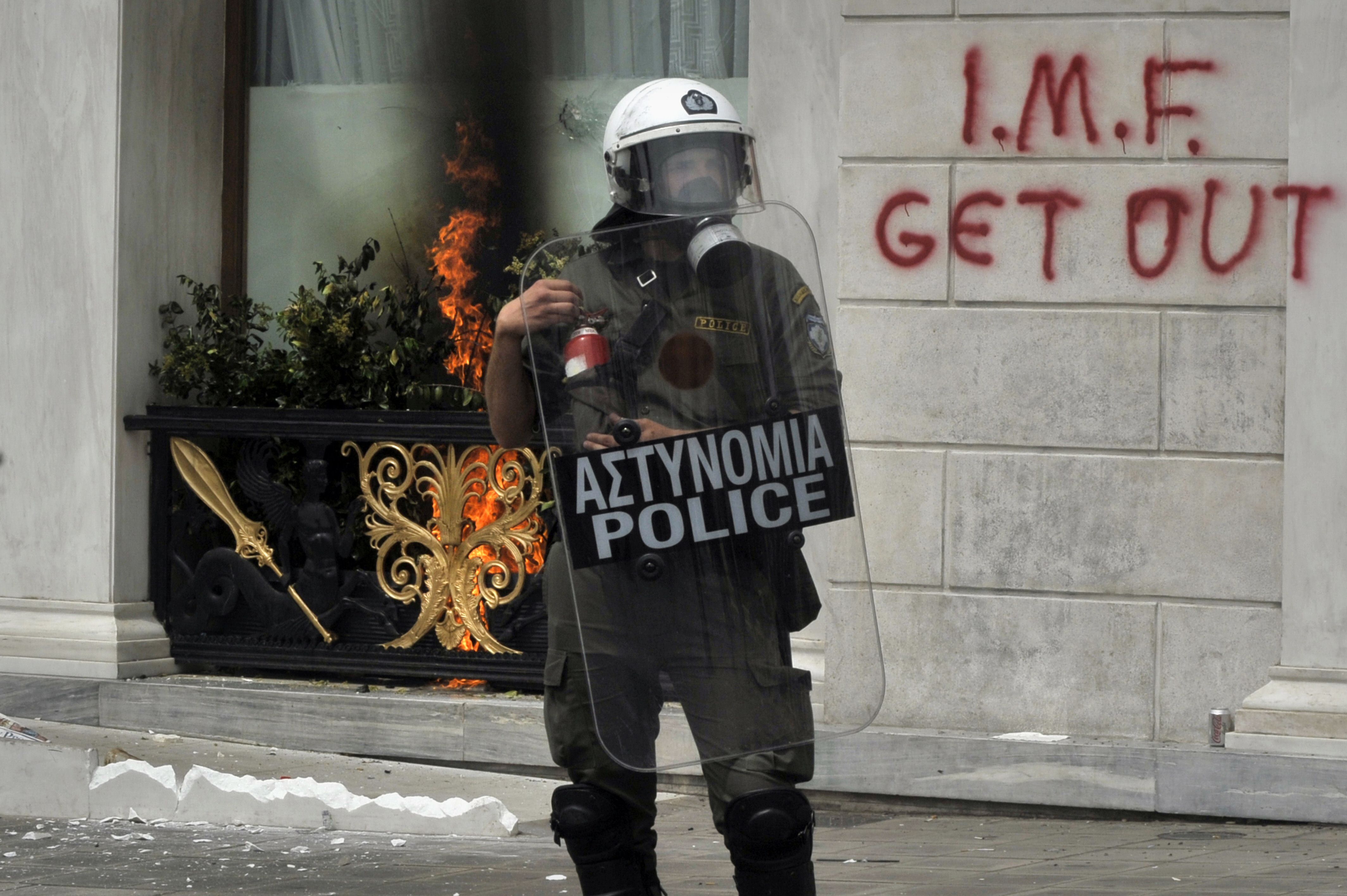 Europa joacă dur: Cele 18 condiţii impuse Greciei în schimbul banilor