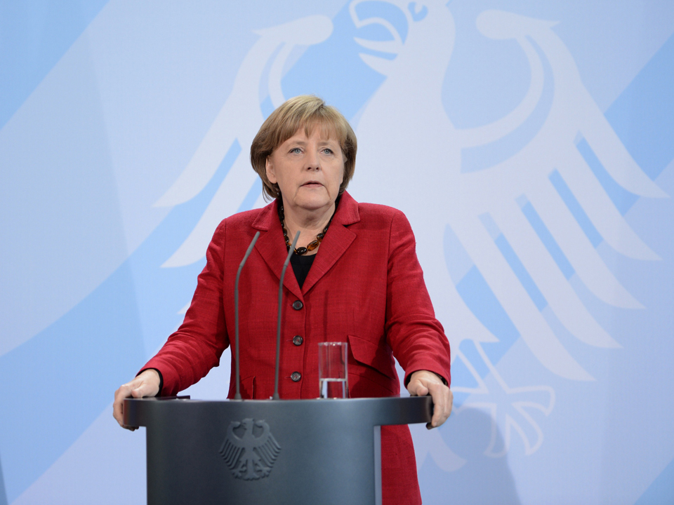 Ce o aşteaptă pe Angela Merkel la birou, la întoarcerea din vacanţă