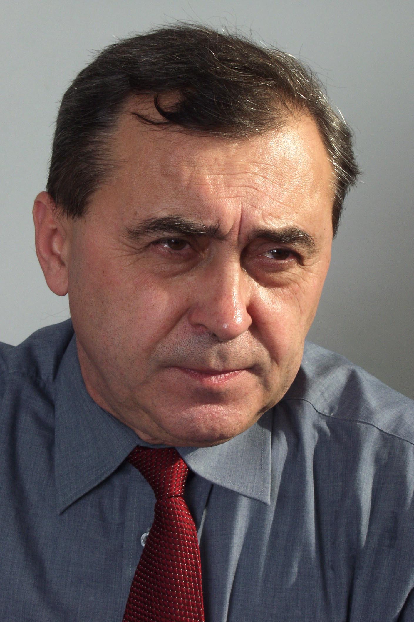 Cum comentează analistul telecom Nicolae Oacă articolul „Cinci întrebări despre concurenţa în economia românească“
