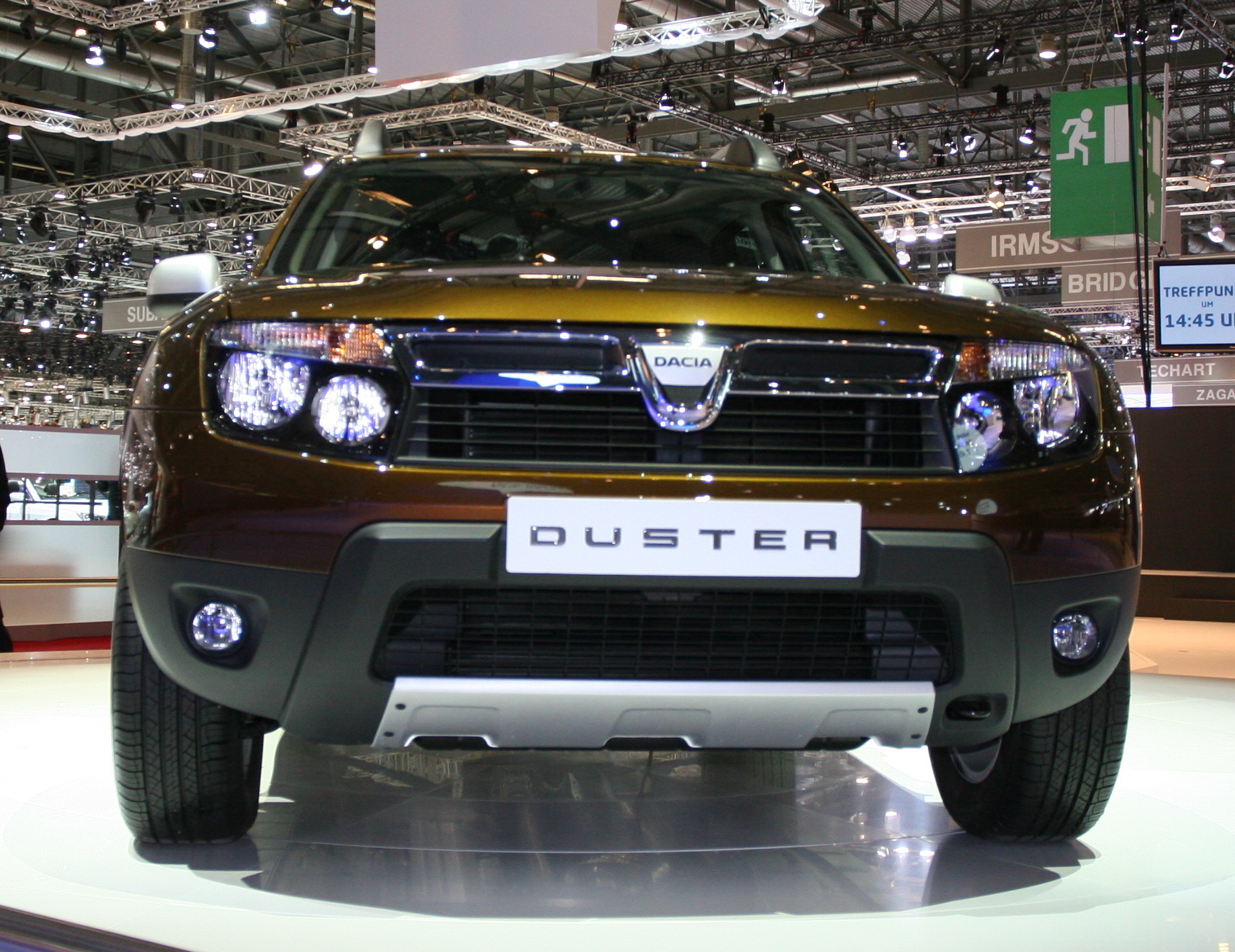 Dacia a început să producă o versiune Duster cu motor de 2 litri şi 140 cai putere pentru export - oficial