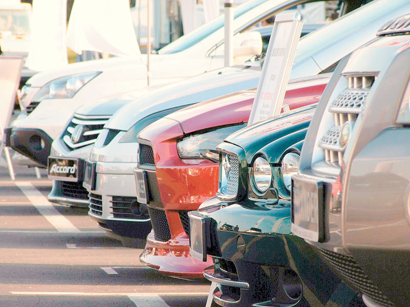 Vânzările de vehicule au scăzut în primele patru luni cu 12%, la 24.597 unităţi