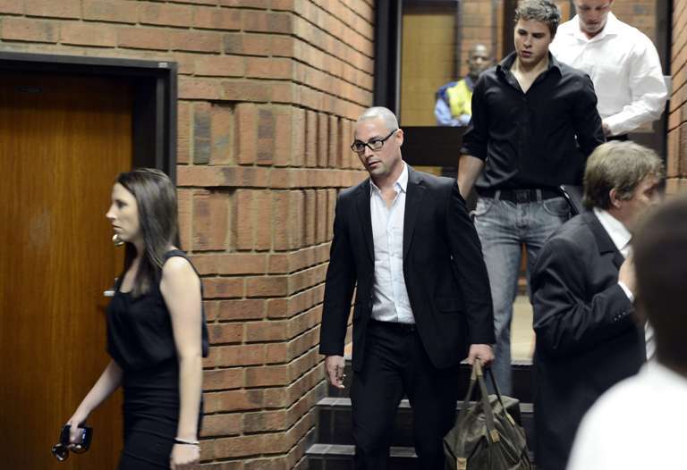 Fratele lui Oscar Pistorius, inculpat pentru omor din culpă - presă