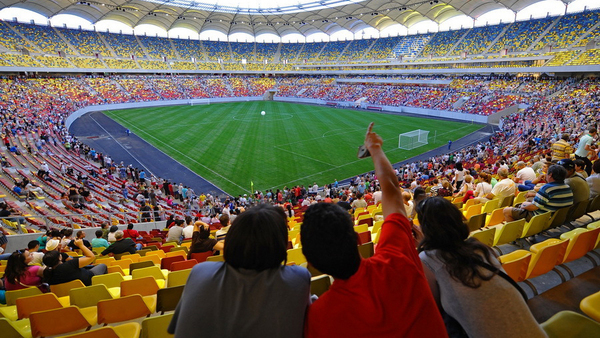 România candidează pentru găzduirea de meciuri la  Campionatul European de fotbal