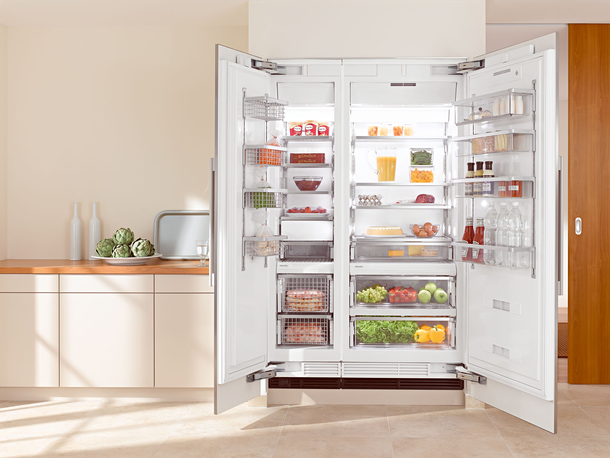 Какие встроенные холодильники лучше. Холодильник Miele Side by Side. Холодильник Miele KFN 29283 D BB. Холодильник Miele KFN 14947 SDEED. Холодильник Miele kfn29683d белый;.