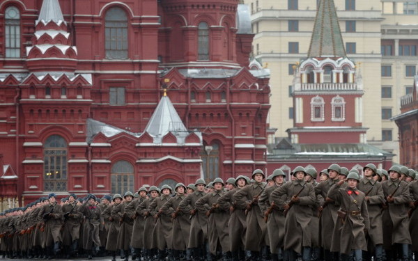 Rusia planuieste sa-si mute capitala. "E imposibil sa muncesti si sa traiesti in Moscova"