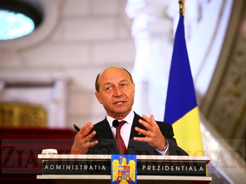 Băsescu: Reacţia politicienilor e una de dispreţ faţă de interesul românilor