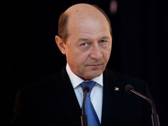 Băsescu: I-am scris din 1 octombrie Monei Pivniceru că resping procurorii rezultaţi din concurs