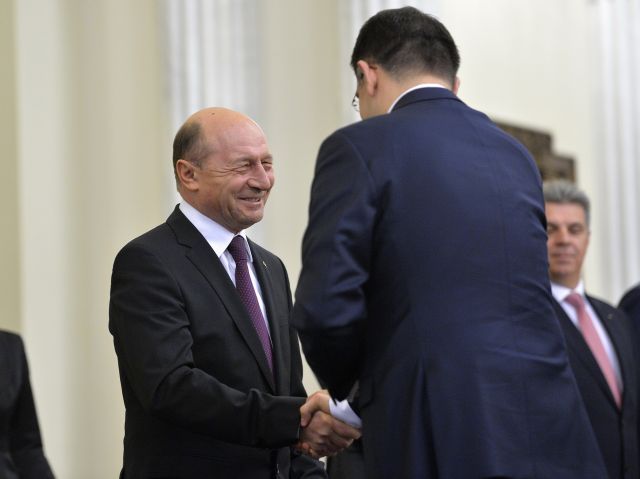 Băsescu, despre obiectivul lui Cazanciuc: Raport MCV favorabil care să permită intrarea în Schengen