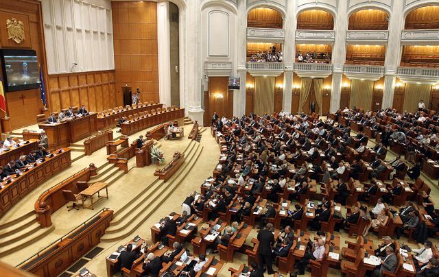 Preşedintele Traian Băsescu solicită Parlamentului reexaminarea legii privind aprobarea Memorandumului de înţelegere încheiat între statul român şi Rompetrol