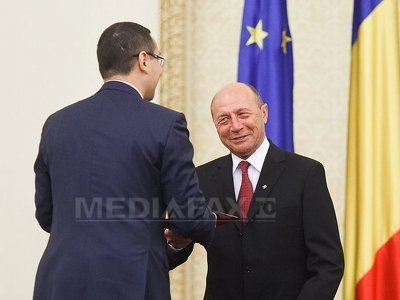 Băsescu: Ponta ştie că sunt mai bun ca prim-ministru decât el, eu nu am nevoie să mă pregătesc, el mai are nevoie de ani buni să devină un premier acceptabil