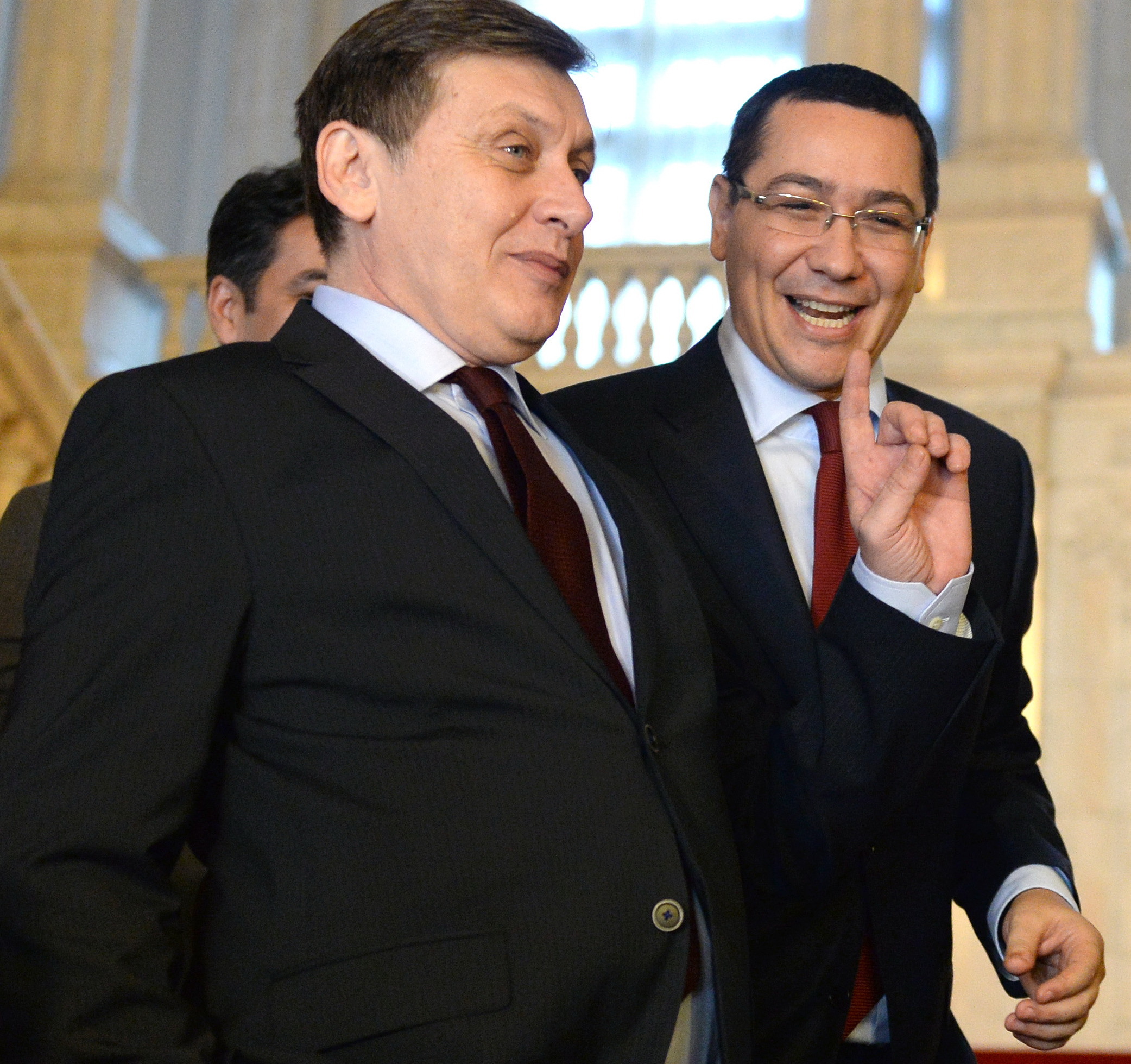 Antonescu: Am căzut de acord cu Ponta asupra propunerii lui Iohannis şi a schimbărilor din Guvern