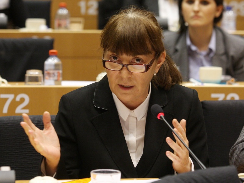 Monica Macovei: Imunitatea parlamentarilor pentru faptele de drept comun trebuie eliminată