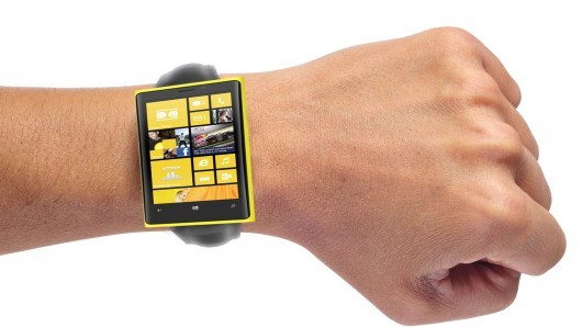 Microsoft lucrează la un smartwatch cu un ecran de 1,5 inci
