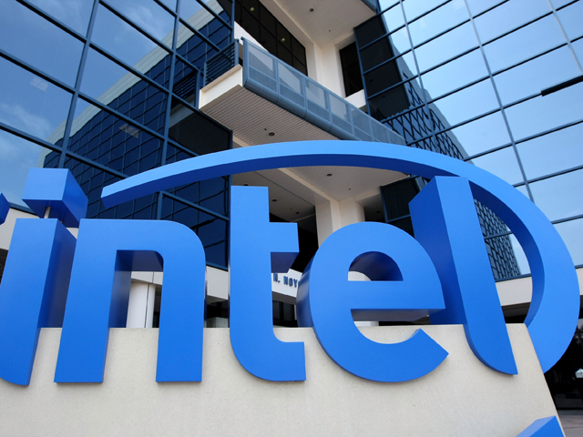 Intel estimează vânzări de 13,4 miliarde de dolari pentru trimestrul al doilea