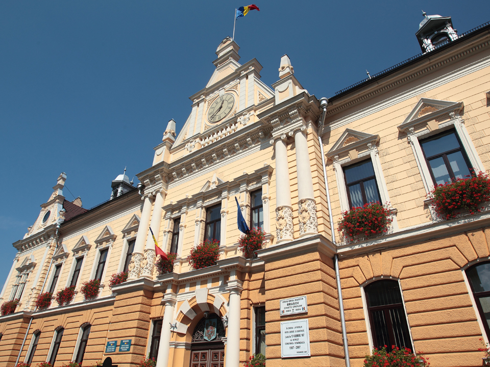 Primăria Braşov cumpără sisteme informatice de 1,4 mil. euro