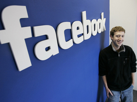 Vânzarea unor acţiuni Facebook evaluează reţeaua de socializare la 65 de miliarde de dolari, în scădere cu 5 miliarde de dolari