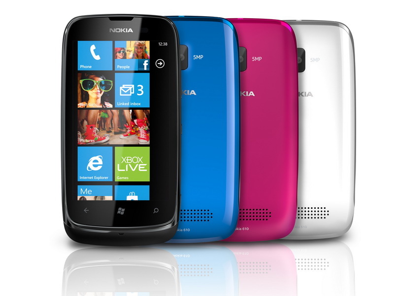 Nokia a adus în România smartphone-ul dedicat elevilor şi studenţilor