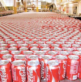 Veniturile Coca-Cola Hellenic în România au scăzut anul trecut cu 27,1 milioane euro