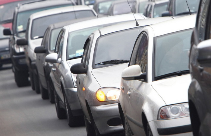 APIA: Piaţa auto a scăzut în primele trei luni cu 12%, la aproape 18.000 de unităţi