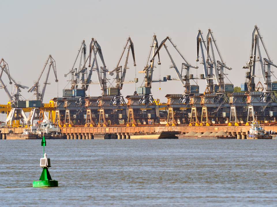 Portul Galaţi a cumpărat două nave de 3 milioane de euro de la Shipyard ATG Giurgiu