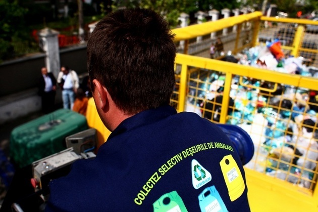 Cât costă depozitarea unei tone de gunoi în România