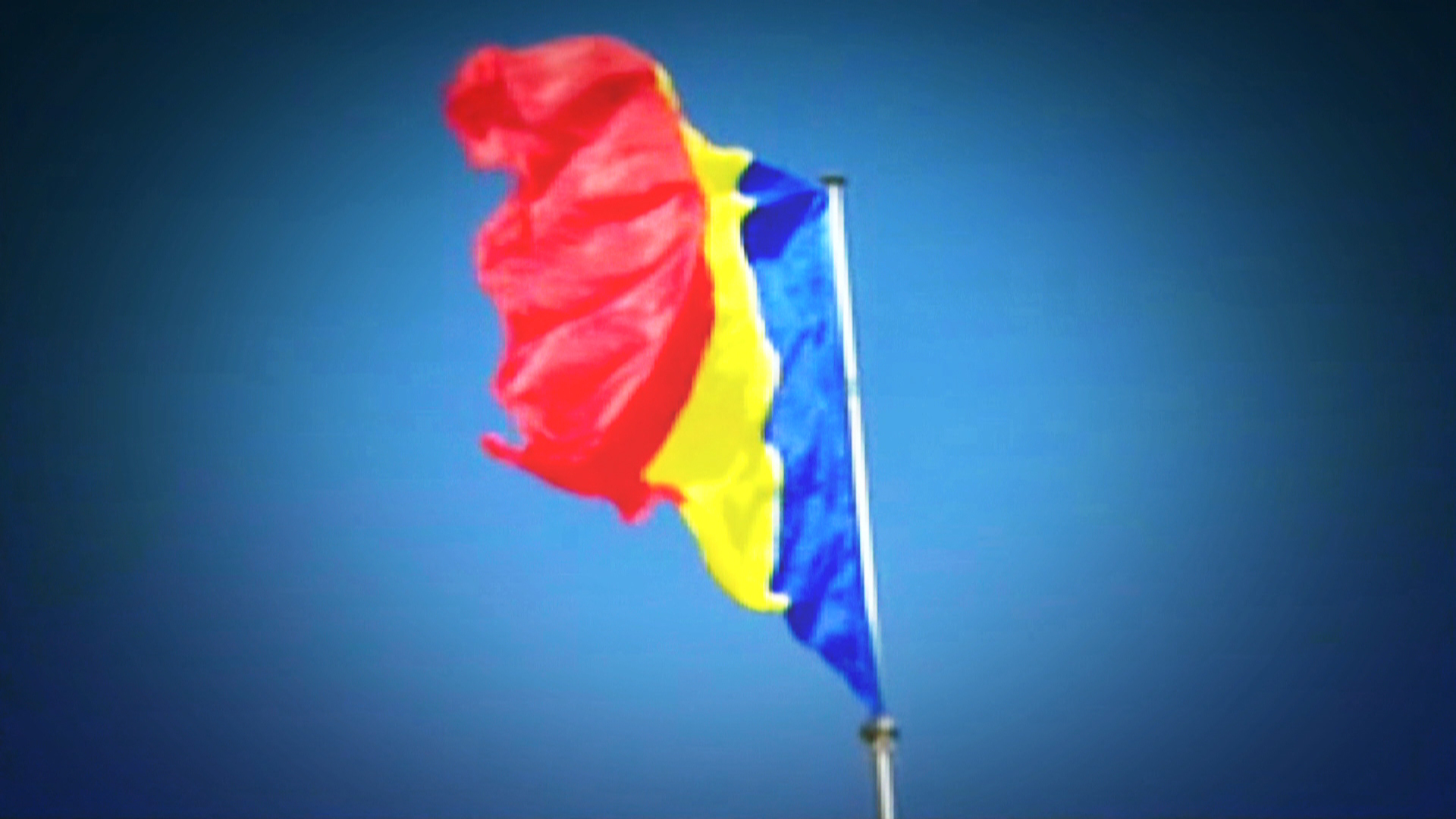România, prima ţară care şi-a cedat pavilionul!/ de Cosmin Savu