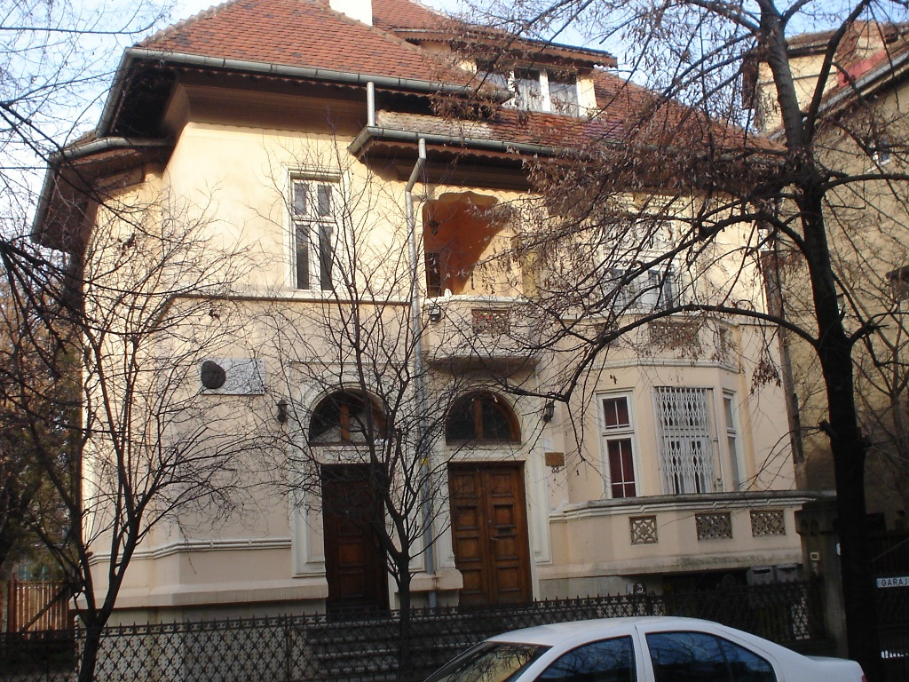 Casele Bucureştilor (XII). Savanţi, profesori, jurişti/ de dr. Alexandru Popescu