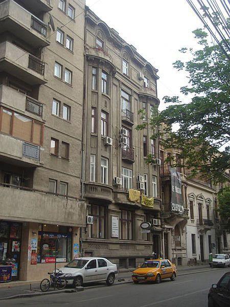 Casele Bucureştilor (XXV). Imobile/ de dr. Alexandru Popescu